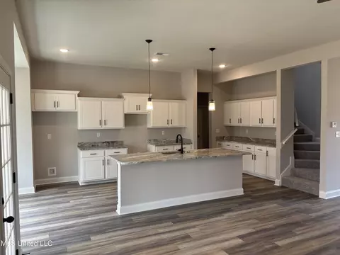 Kitchen - 939 Buttermilk Dr, Nesbit, MS 38651 photo 1 of 4
