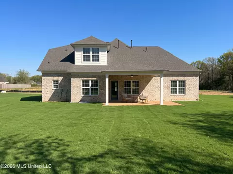Exterior - 939 Buttermilk Dr, Nesbit, MS 38651 photo 3 of 4