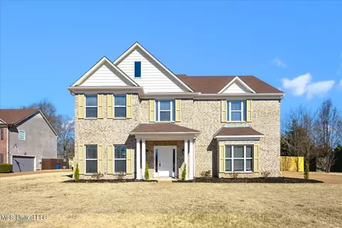 8952 N Courtly Cir, Olive Branch, MS 38654