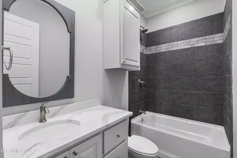 Bath - 113 Murrell Dr, Madison, MS 39110 photo 5 of 6