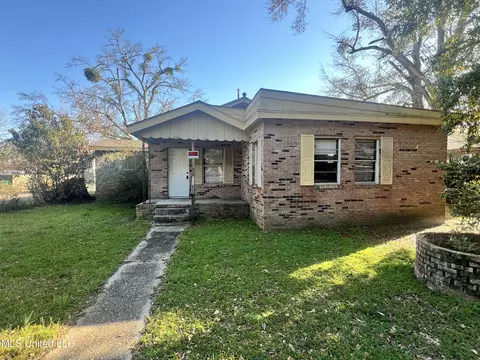 3901 16th St, Gulfport, MS 39501