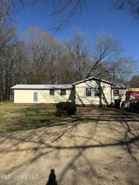 407 Collins Rd, Sardis, MS 38666