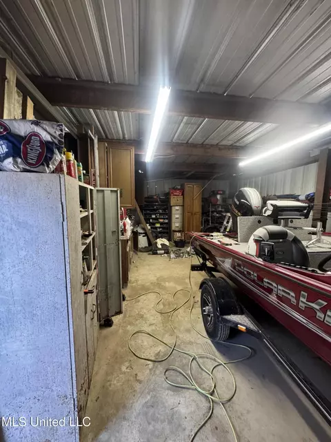 407 Collins Rd, Sardis, MS 38666 photo 18