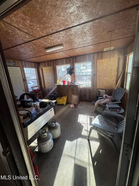 407 Collins Rd, Sardis, MS 38666 photo 4