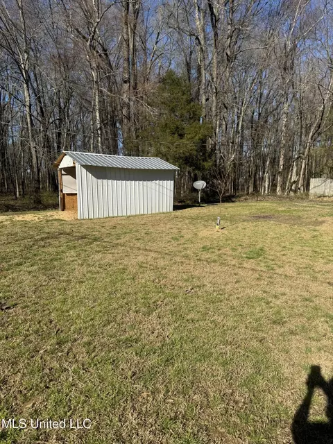 407 Collins Rd, Sardis, MS 38666 photo 14