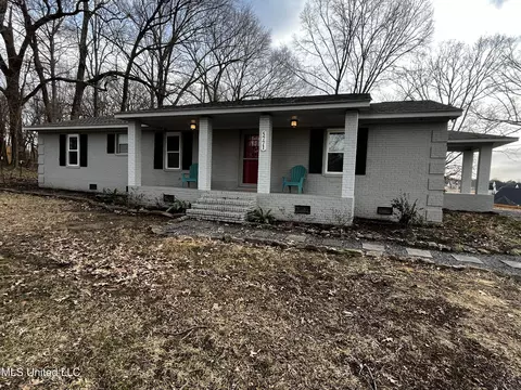 5771 Desoto Rd, Horn Lake, MS 38637