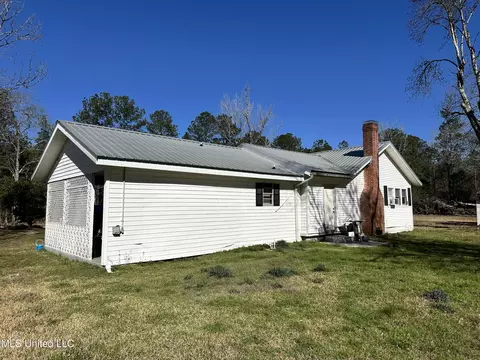 6258 Salem Rd, Mclain, MS 39456 photo 2