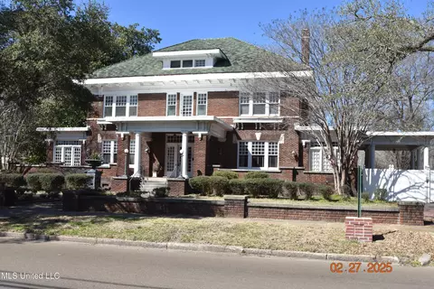 401 E Market St, Greenwood, MS 38930