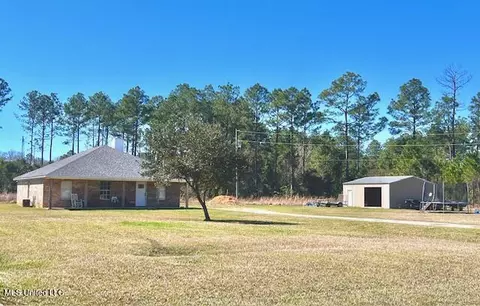 4400 Sammie Hearndon Rd, Moss Point, MS 39562