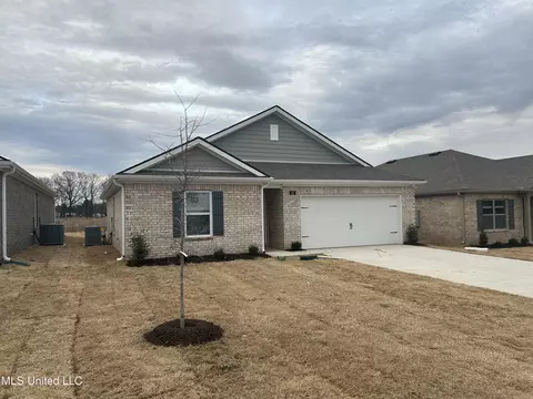 105 Silo Ln, Byhalia, MS 38611