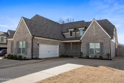 Exterior - 2923 Liam Ln, Nesbit, MS 38651 photo 2 of 6