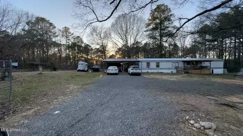 168 Wesley St, Florence, MS 39073