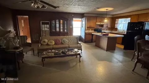 4384 Old Hillsboro Rd, Forest, MS 39074 photo 14