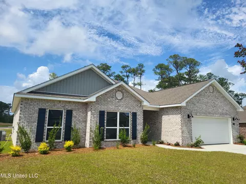 11408 Harrison Court Dr, Ocean Springs, MS 39564