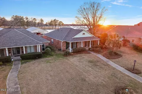 1415 Windrose Dr, Brandon, MS 39047