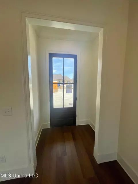 Entry Way - 473 Aurora Cir, Canton, MS 39046 photo 1 of 1