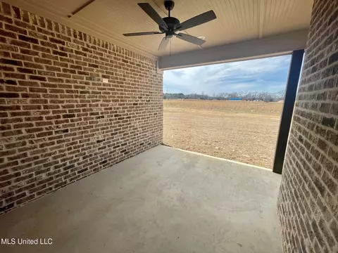 Exterior - 473 Aurora Cir, Canton, MS 39046 photo 5 of 5