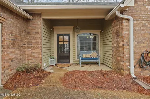 Exterior - 431 Pinebrook Cir, Brandon, MS 39047 photo 2 of 3