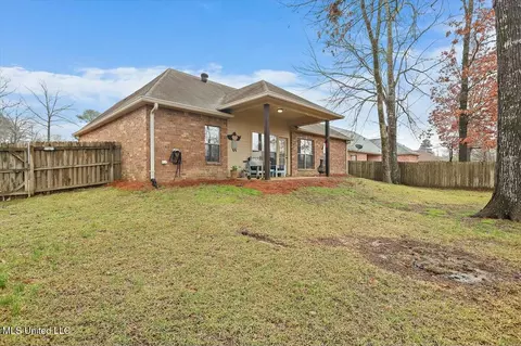 Exterior - 431 Pinebrook Cir, Brandon, MS 39047 photo 3 of 3