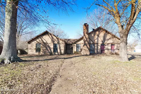 7605 Eastover Blvd, Olive Branch, MS 38654