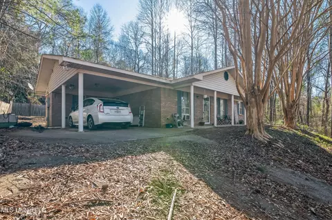 8944 Spring Hollow Ln, Lauderdale, MS 39335