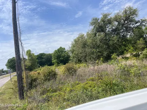 744 Railroad St, Gulfport, MS 39507