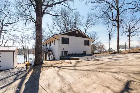 1005 N Thunderbird Dr, Hernando, MS 38632 photo 32