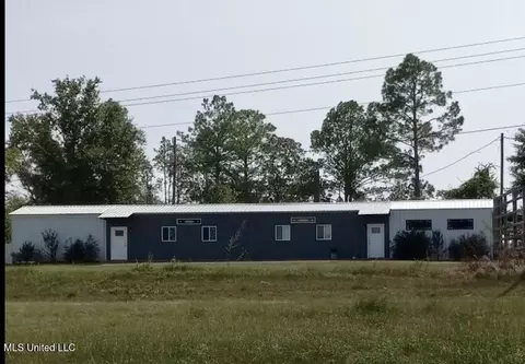 109 Latroy Cooley Rd, Lucedale, MS 39452