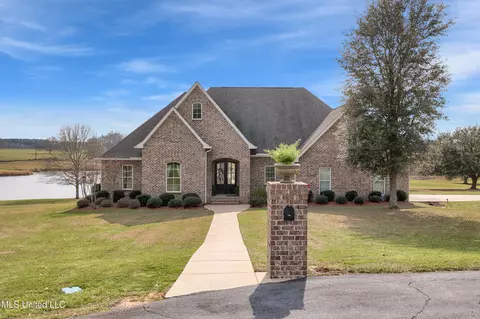 116 Sweetgrass Cv, Lucedale, MS 39452