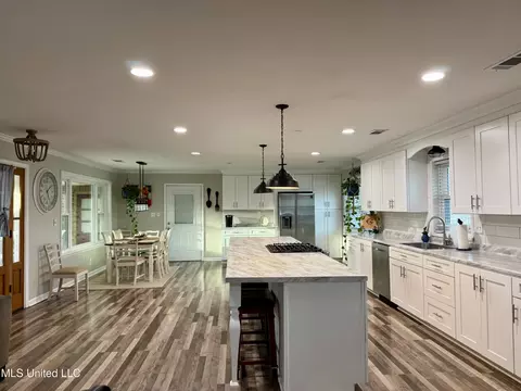 Kitchen - 8466 Crazy Horse Cv, Hernando, MS 38632 photo 1 of 2