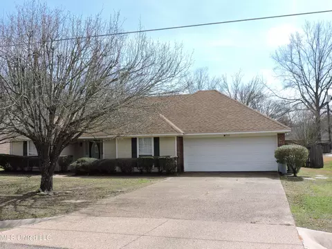 732 Holly Bush Rd, Brandon, MS 39047
