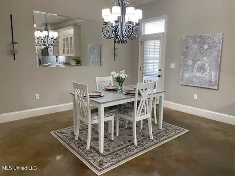 Dining - 530 Beacon Cv, Brandon, MS 39047 photo 1 of 2