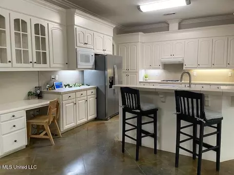 Kitchen - 530 Beacon Cv, Brandon, MS 39047 photo 1 of 2