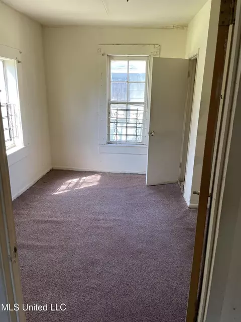 Bedroom - 2235 Mobile Ave, Jackson, MS 39213 photo 4 of 4