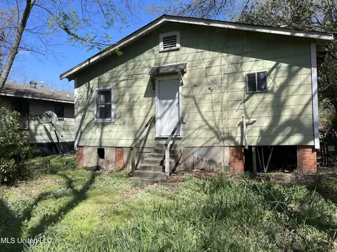 Exterior - 2235 Mobile Ave, Jackson, MS 39213 photo 3 of 3