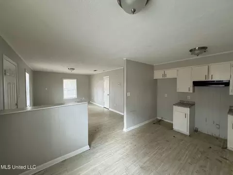 207-09 Lawrence Rd, Jackson, MS 39206 photo 4