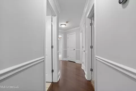 Entry Way - 636 Banyan Pl, Diamondhead, MS 39525 photo 5 of 5