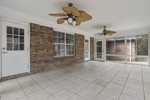 Exterior - 636 Banyan Pl, Diamondhead, MS 39525 photo 3 of 7
