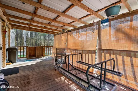 Exterior - 44 Pine Log Branch Rd, Richton, MS 39476 photo 4 of 11