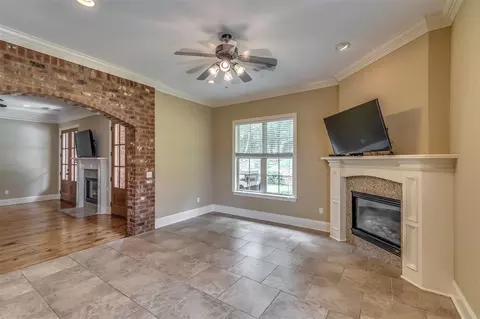 Living - 123 Cavanaugh Dr, Madison, MS 39110 photo 8 of 9