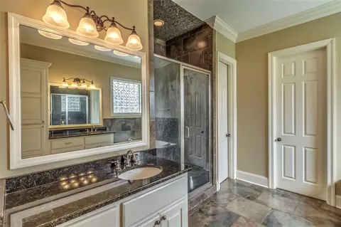 Bath - 123 Cavanaugh Dr, Madison, MS 39110 photo 1 of 7