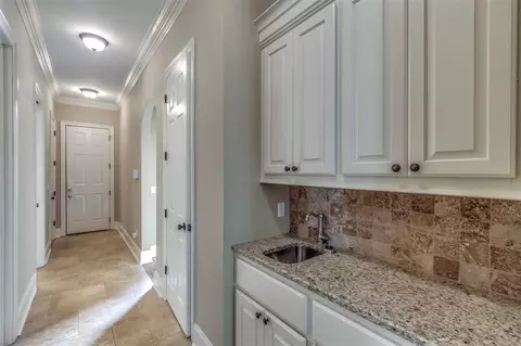 Entry Way - 123 Cavanaugh Dr, Madison, MS 39110 photo 4 of 4
