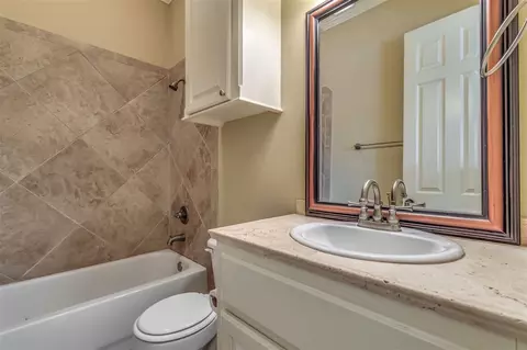 Bath - 123 Cavanaugh Dr, Madison, MS 39110 photo 5 of 7
