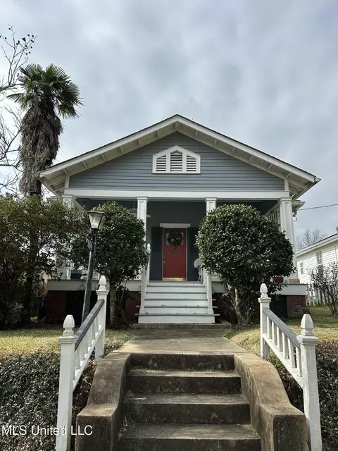 904 Washington St, Natchez, MS 39120