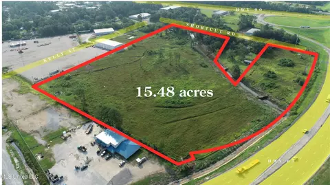 6109 Shortcut Rd, Moss Point, MS 39563