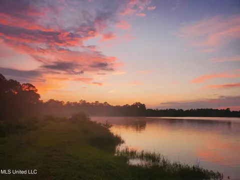 11209 Magnolia Terrace Pl, Gulfport, MS 39503
