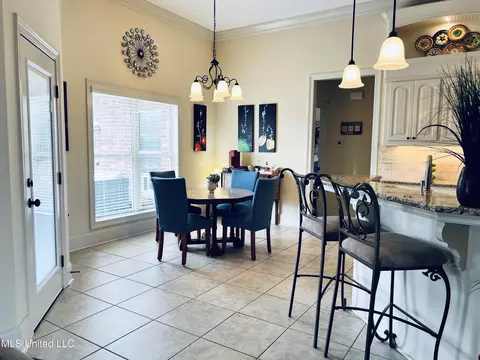 Dining - 435 Glendale Pl, Brandon, MS 39047 photo 6 of 6