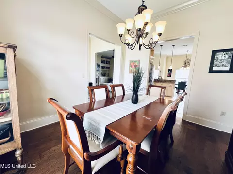 Dining - 435 Glendale Pl, Brandon, MS 39047 photo 1 of 6