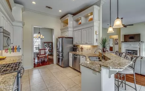 Kitchen - 435 Glendale Pl, Brandon, MS 39047 photo 4 of 8