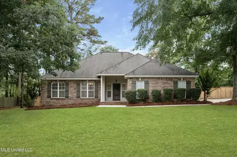 10 Pine Meadow Loop, Hattiesburg, MS 39402